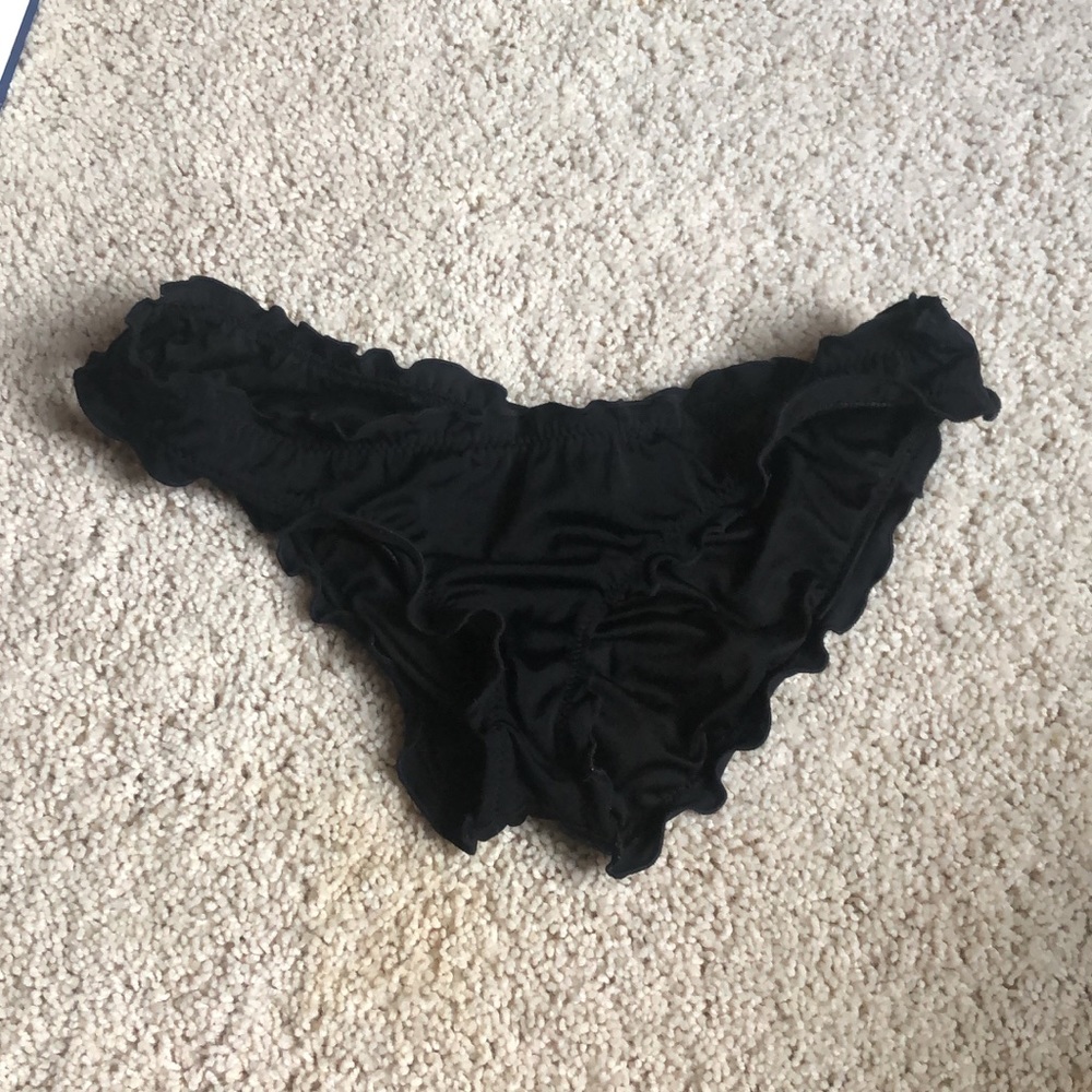 Victoria’s Secret ruffle swim bottoms